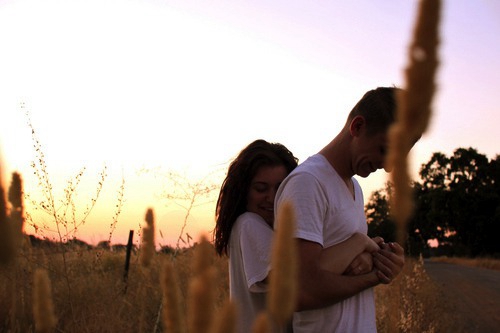 《最動(dòng)聽情歌》龍泉家妮廣場(chǎng)舞mp3，32步最親的廣場(chǎng)舞